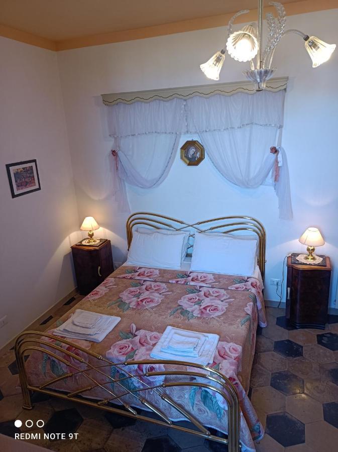 Bed and Breakfast Angelina Antica Dimora à Terracine Extérieur photo