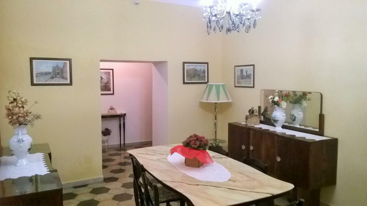 Bed and Breakfast Angelina Antica Dimora à Terracine Extérieur photo
